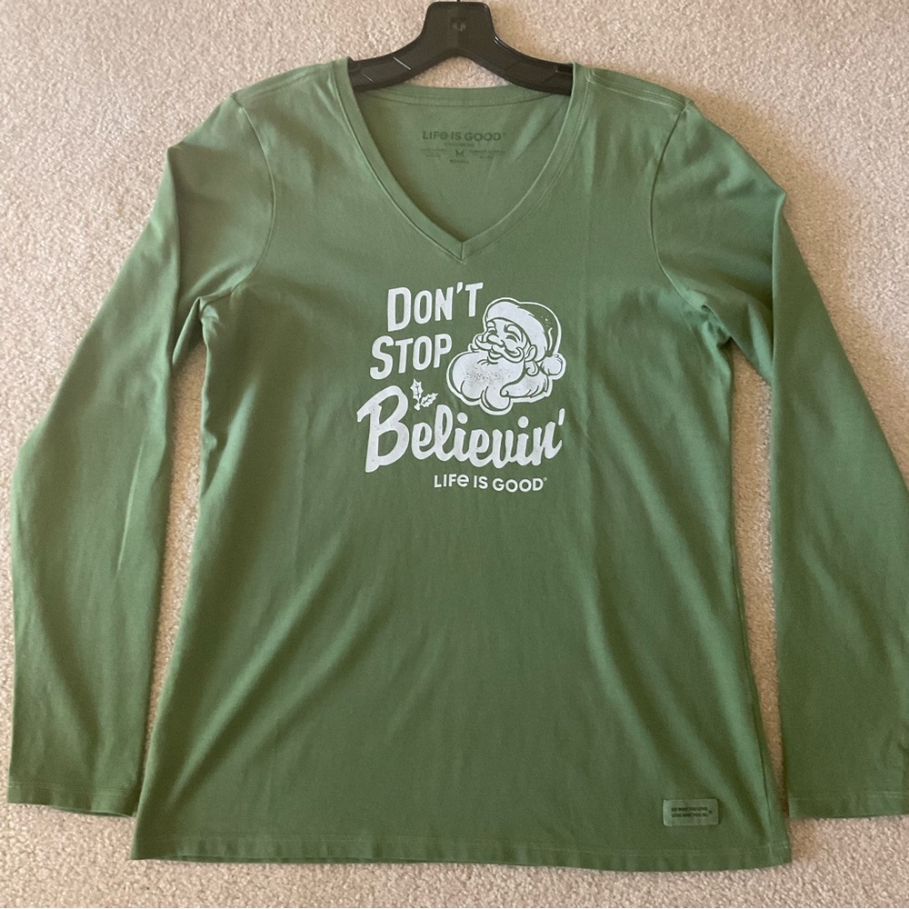 Life Is Good Long Sleeve Green Christmas Tee, M